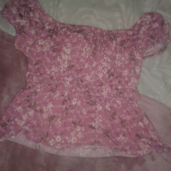 Delicate top - Picture 5 of 5